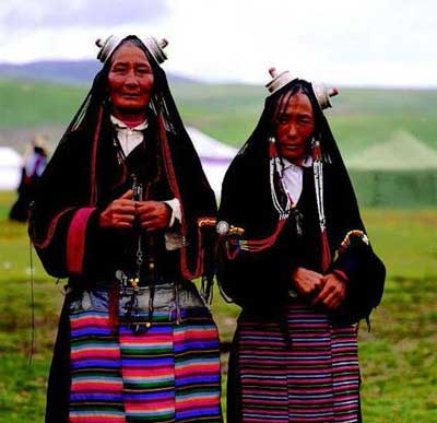 La Silhouette des Costumes du Tibet, Vêtements Primitifs Chinois et